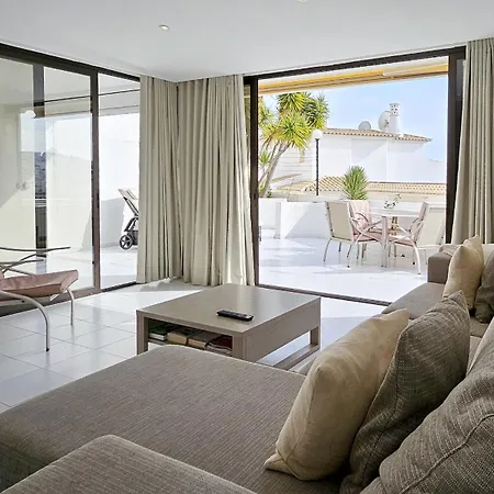 Albufeira, Blue Wave Retreat 65 *