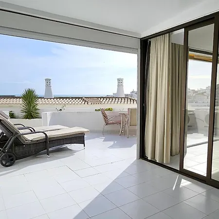 Albufeira, Blue Wave Retreat 65 *